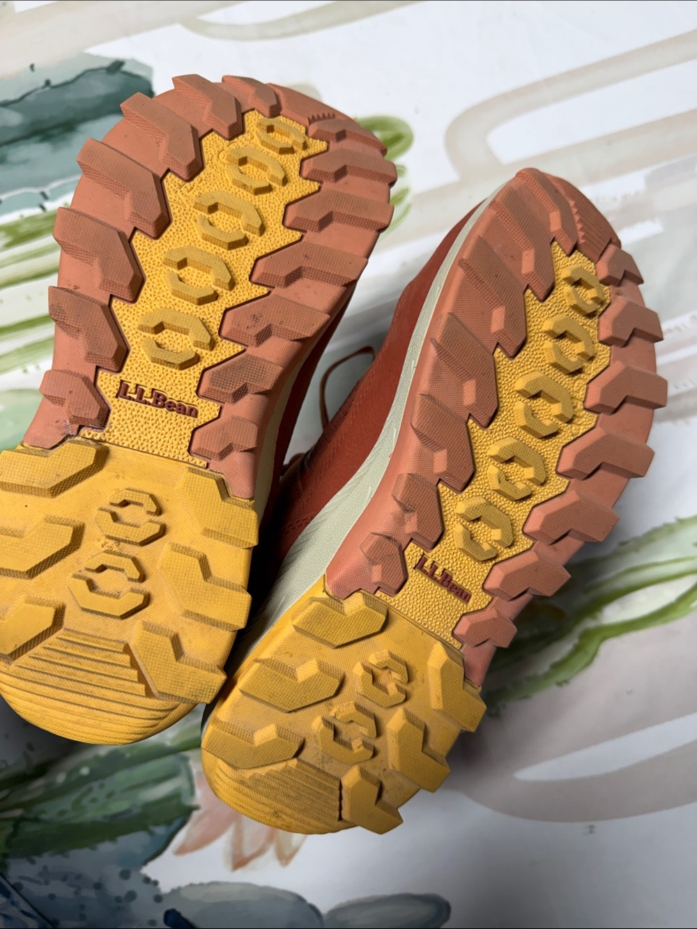 L.L.Bean Women's Access Gateway Low Hiker Sneakers rust color yellow accents 7.5 - Picture 6 of 6